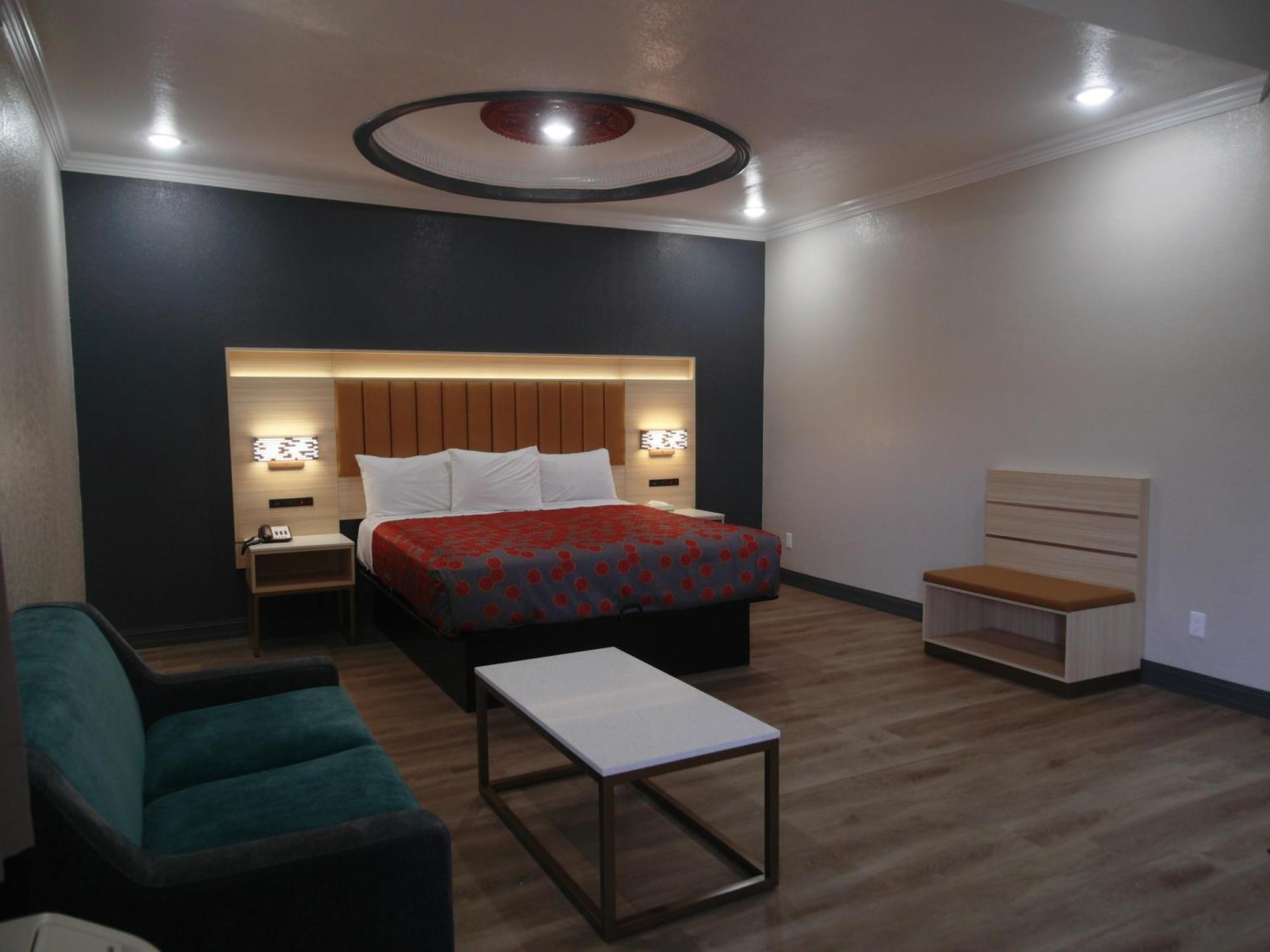 Americas Best Value Inn-Rialto Bagian luar foto