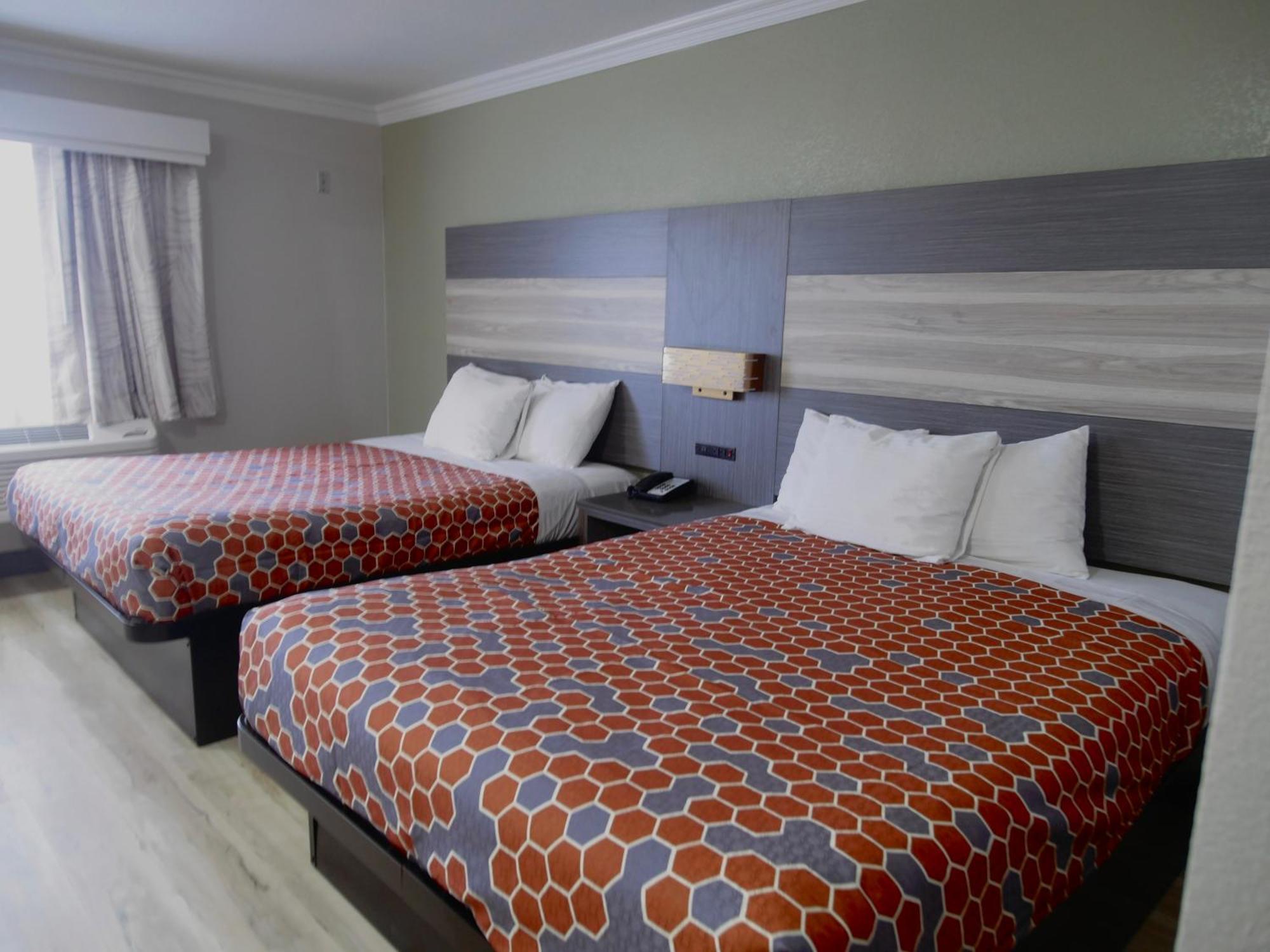 Americas Best Value Inn-Rialto Bagian luar foto